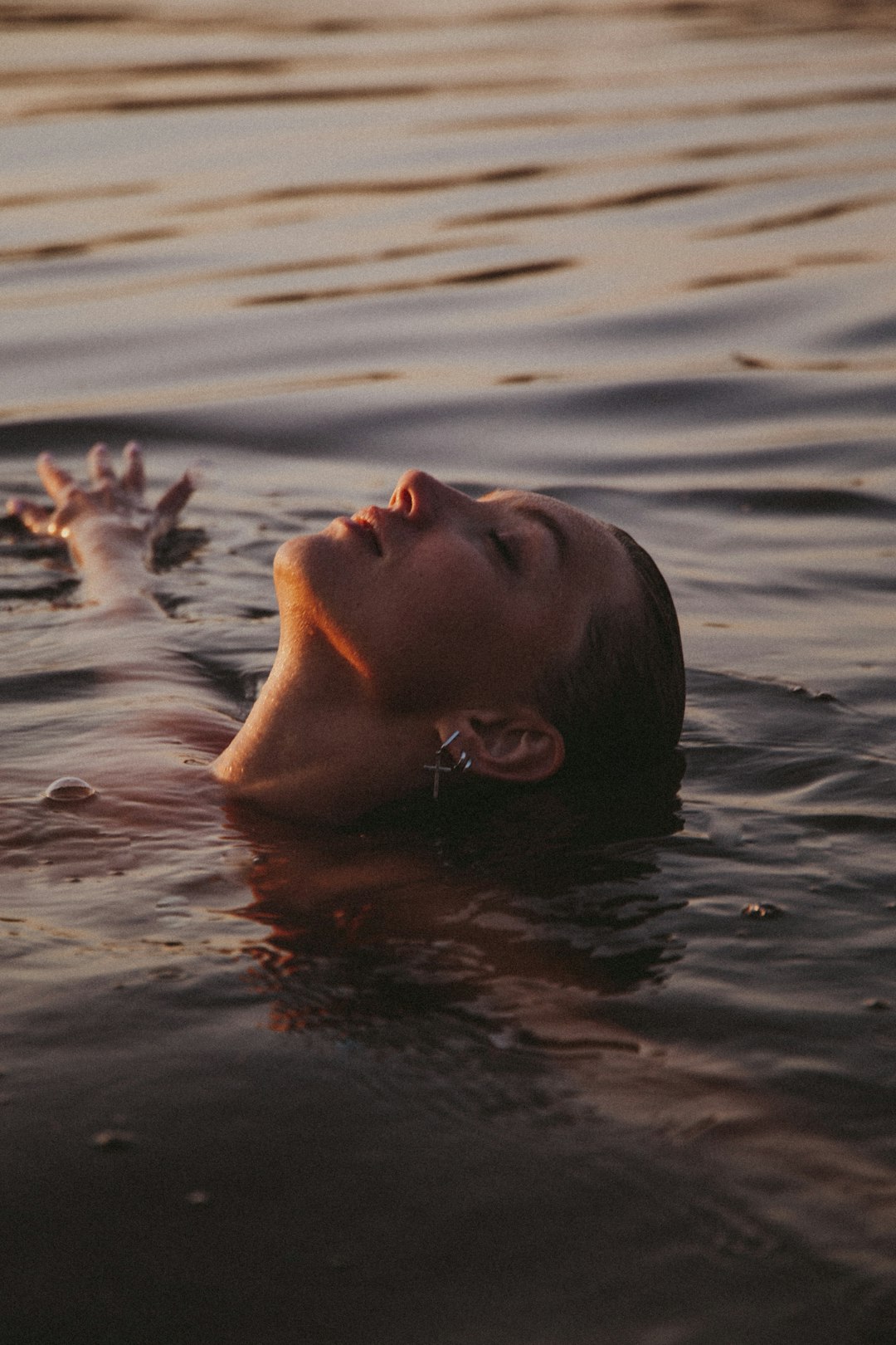 Chlorine, Sun, and Salt: Head Spa After Swim Season